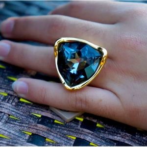 NWT UNO de 50 Large Grey Elements Crystal Gold STAR TREMENDOUS Ring Size 7.5